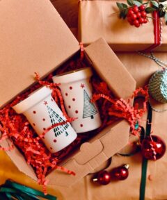 Set of 2 Christmas Tree Pattern – Porcelain Tall Mugs