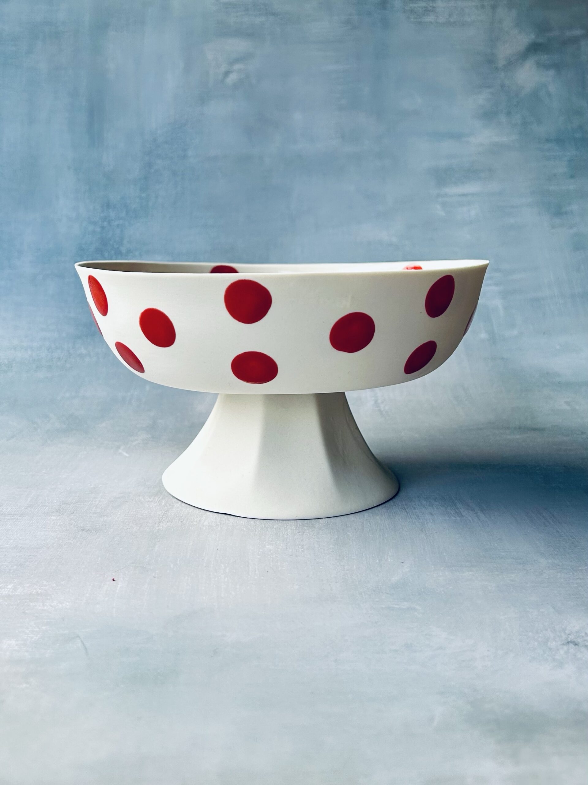 Footed Medium Serveware Red Dots - Image 6