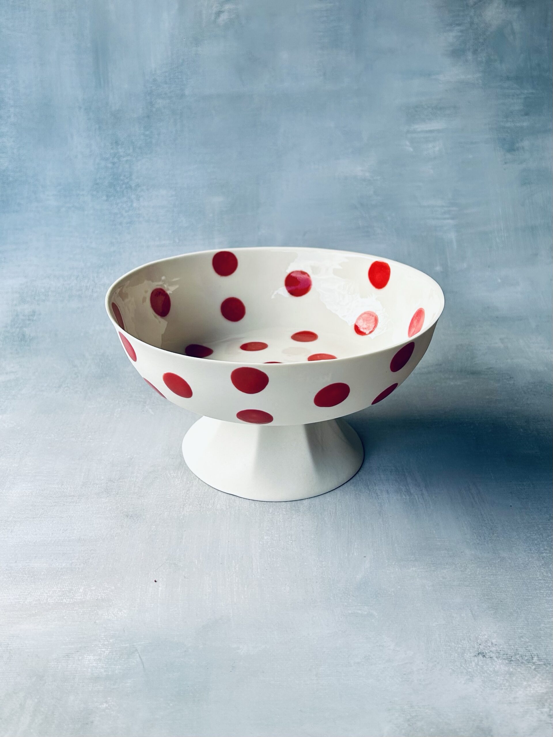 Footed Medium Serveware Red Dots - Image 7